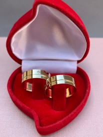 Par de aliança de ouro 18k reto por dentro e por fora com friso 6mm